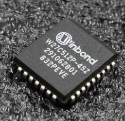 Микросхема W27C512P-45  Winbond  PLCC-32